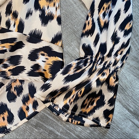 Silk Leopard Blouse Crop Top Glam Bell Sleeves - Picture 4 of 8